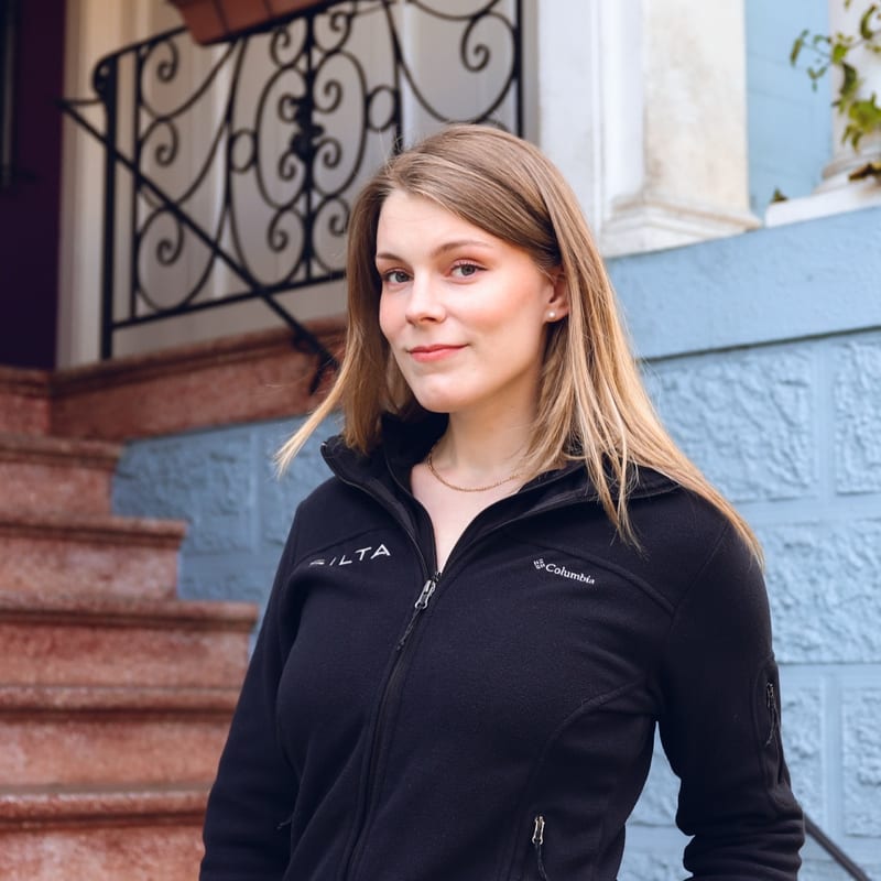 Oona, founder of Mellou